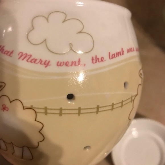 Scentsy Little Lamb Warmer - Picture 7 of 9